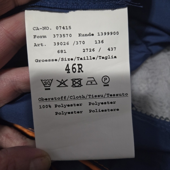 BUGATTI Lightweight Blue Waterproof Jacket. Size 46R - Picture 11 of 16